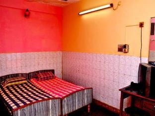 Sri Saibaba Guest House Pondicherry Exterior foto